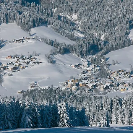 Penzion Elisabeth Russbach am Pass Gschütt