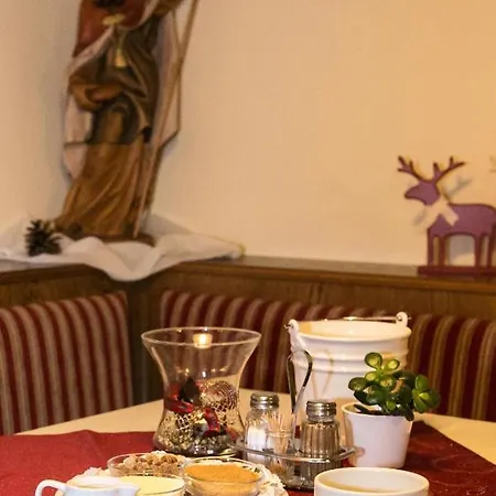 Elisabeth 3* Russbach am Pass Gschütt